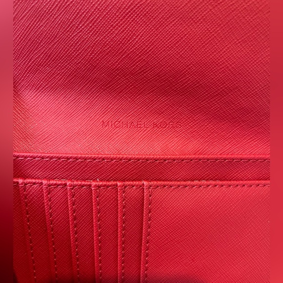 Bundle: Kate Spade & Michael Kors Long wallet - Picture 10 of 14